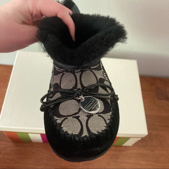Coach Signature Arleen Jacquard Sherpa Moccasin Slippers - Picture 11 of 11
